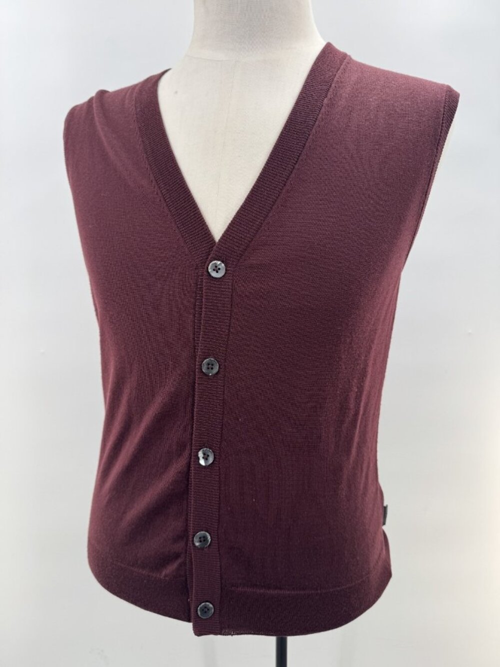 Vintage Hugo Boss 90s Y2K Merlot Maroon Merino Wool Vest Buttons Slim Fit Sz L